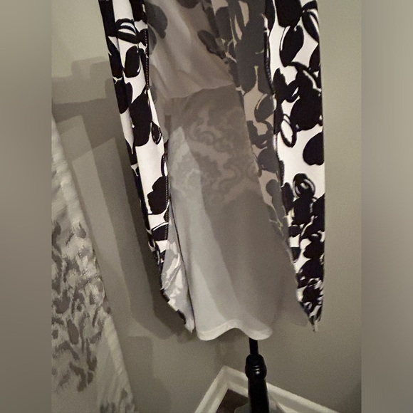 NWT dress from Le Chateau - Picture 8 of 10